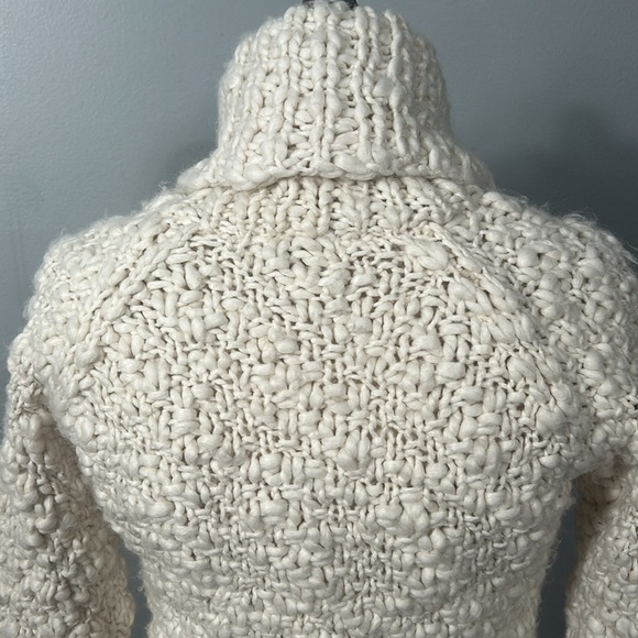 Vivienne Tam White Cream Chunky Knit Turtleneck Sweater size XS - Picture 4 of 16